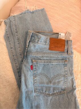 Levi's Women's Light Wash Wedgie Straight Leg Jeans